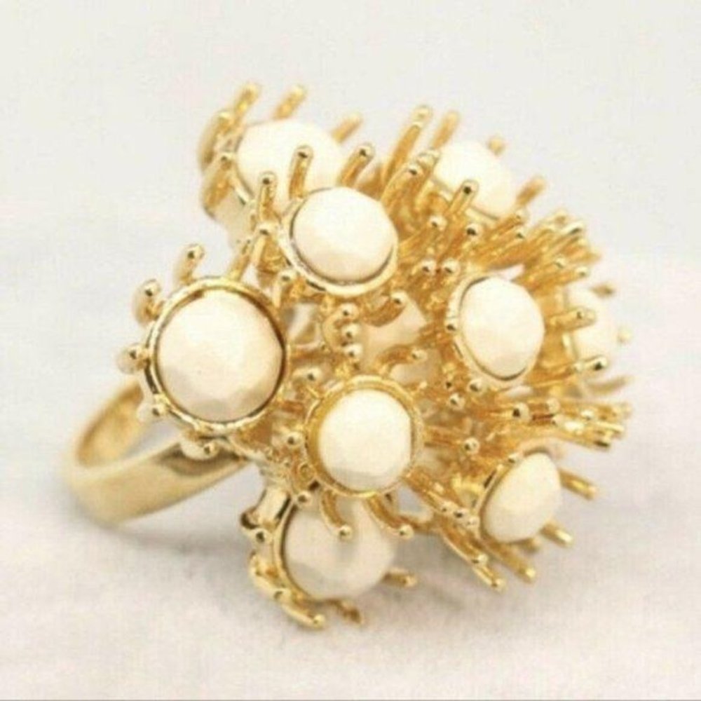 Rare!! NWOT Lele Sadoughi Floral Ring SIZE 7